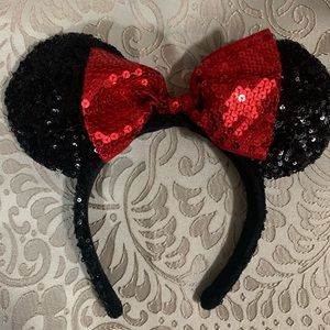 Minnie Mouse Sequin Ear Headband